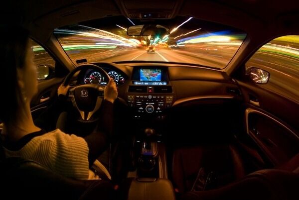 Kinh nghiệm lái xe ban đêm an toàn mà bạn nên biết